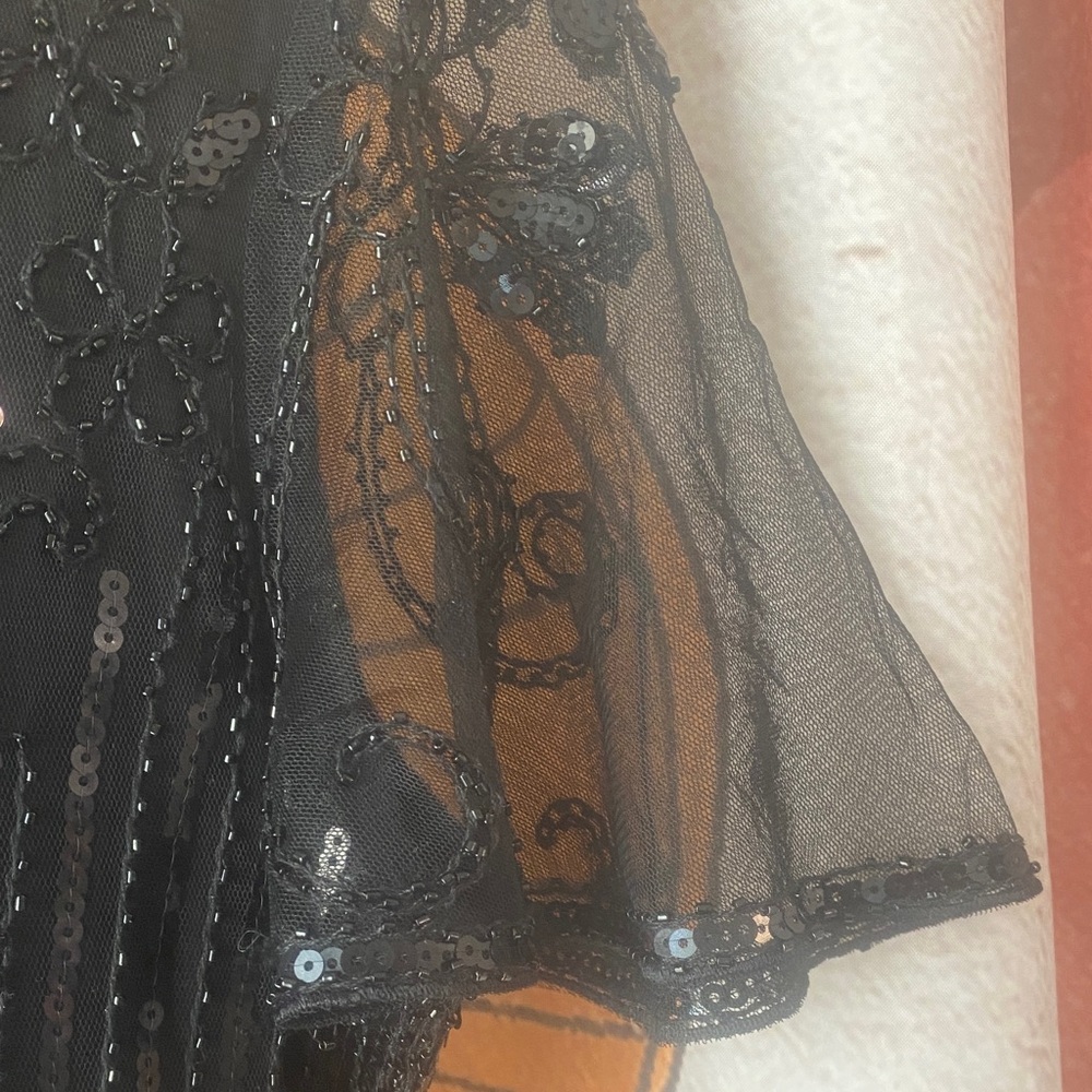 YESSA 1920s Flapper Fringe Short-Sleeve Sequin Dress - Picture 8 of 14
